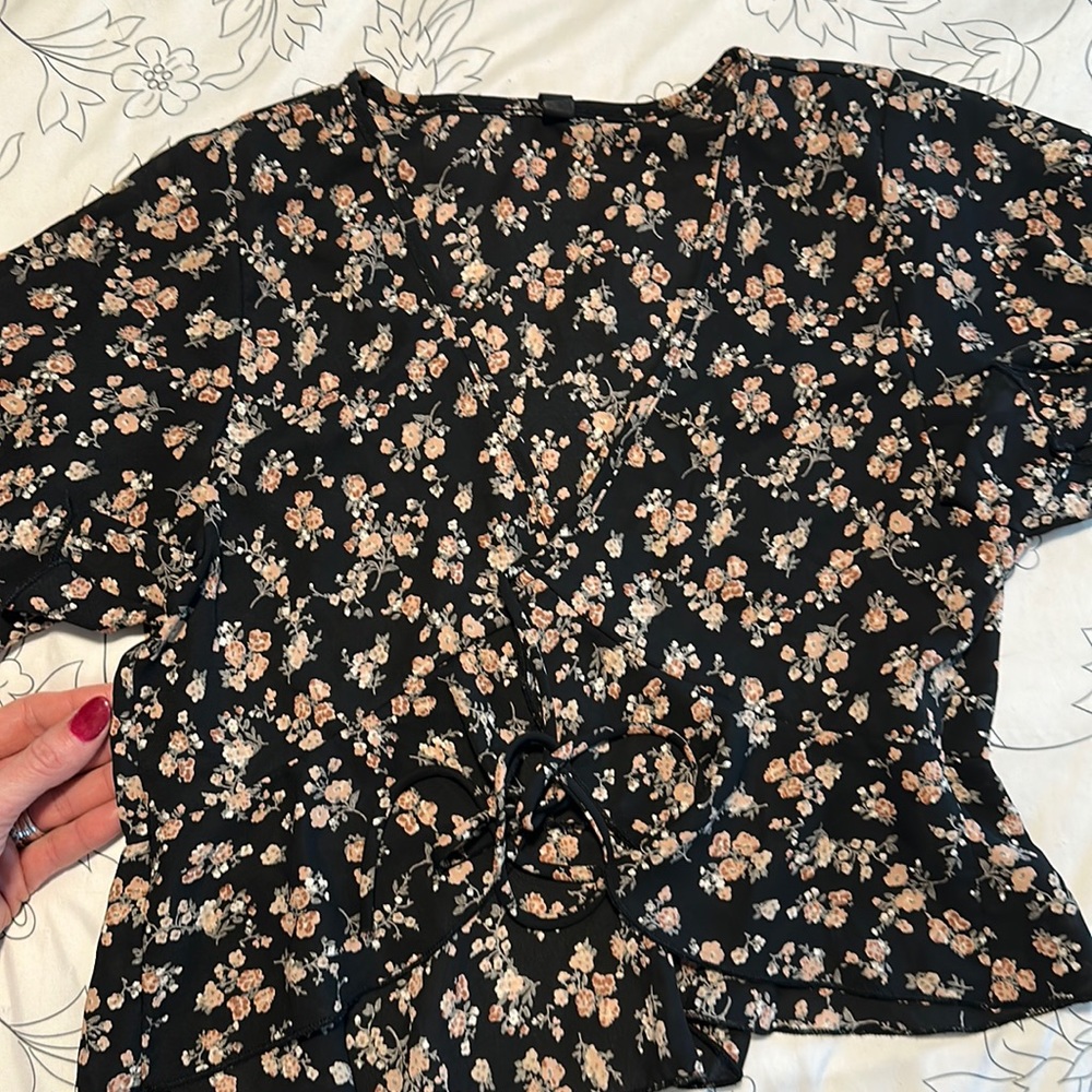 Cropped short sleeve cardigan
